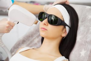 Hydro Laser Skin Rejuvenation in Edinburgh: The Perfect Lunchtime Facial for Glowing Summer Skin 