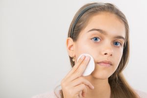 Teenage skin barrier issues: Are teenagers damaging their skin with Anti-aging Products